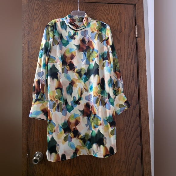 Eloquii  Satin Wide Sleeve Multicolor Abstract Dress Women 18 - Picture 2 of 8